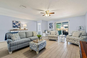 Fully Equipped Beach Paradise! Walk to Beach!